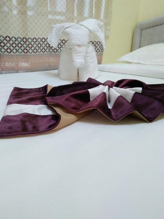 121 Hotel *
